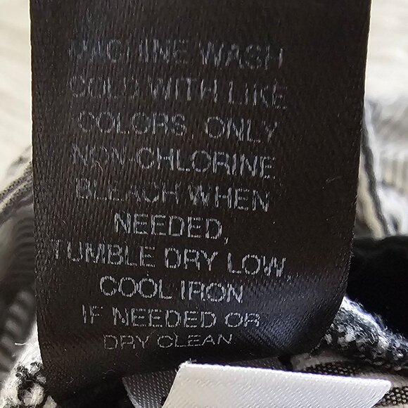 Women's White House Black Market Striped Shorts, 2 - Picture 5 of 8